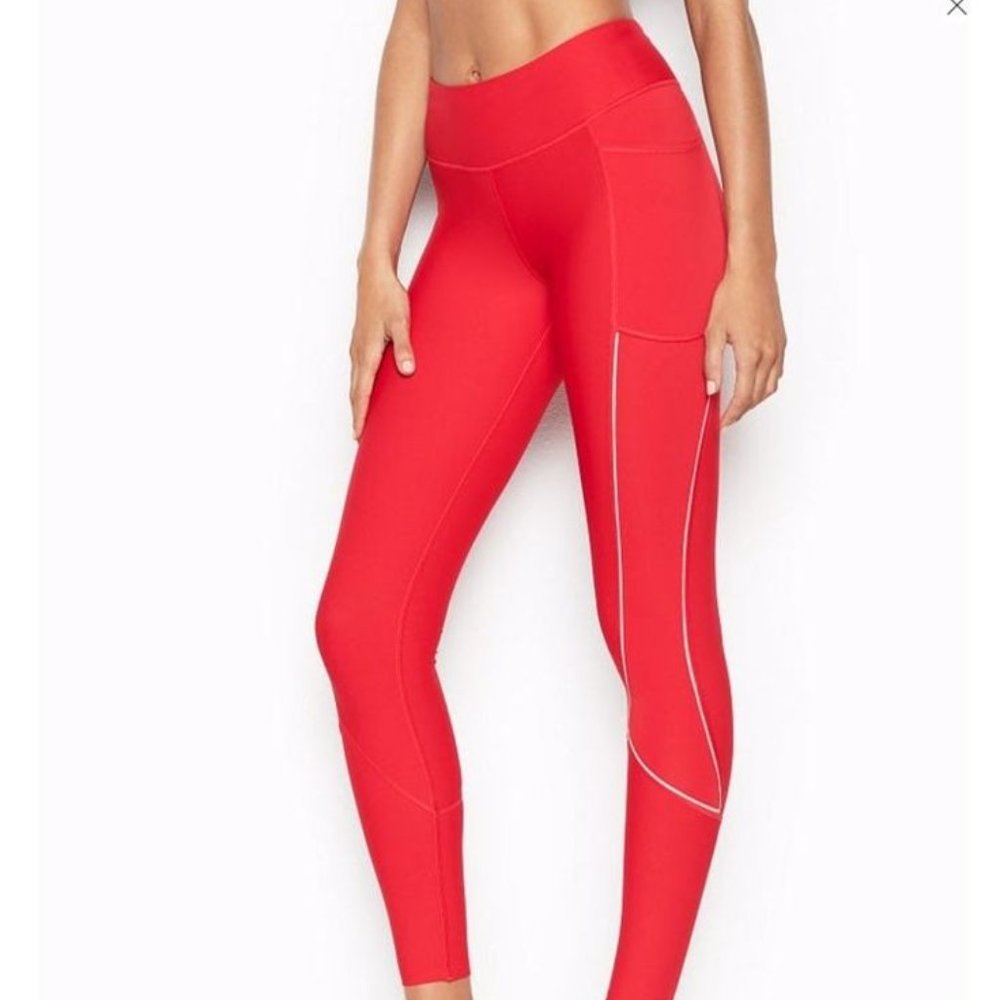 Victoria sport total knockout leggings